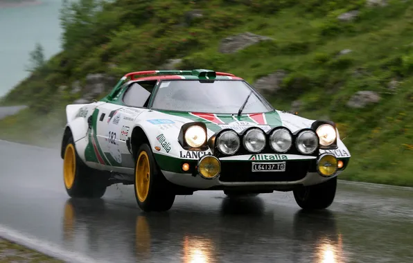 Картинка дорога, дождь, Car, Lancia, Rally, Stratos, легенда автоспорта