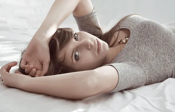 Girl, Bed, Eyes, Camera, Photography, Lips, Views, Lies