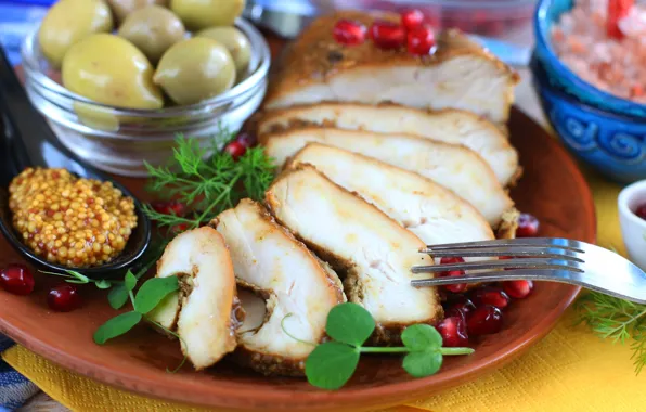 Мясо, оливки, гранат, горчица