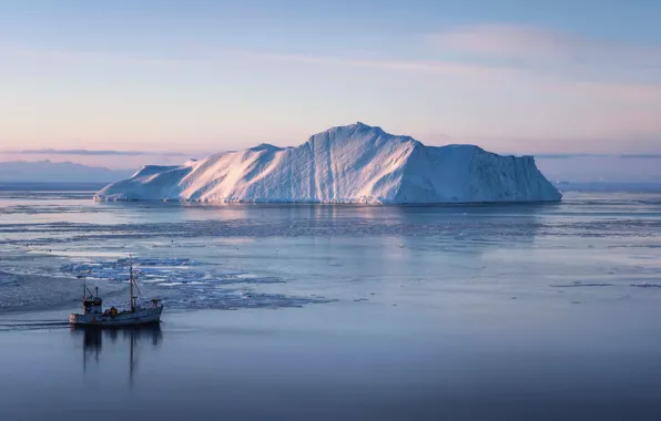 Море, корабль, лёд, айсберг