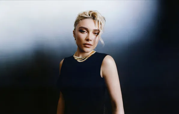 Взгляд, фон, портрет, платье, актриса, блондинка, Florence Pugh, Флоренс Пью