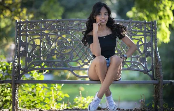 Картинка девушка, скамья, Majda