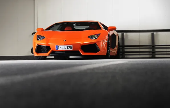 Картинка оранжевый, Lamborghini, Ламборджини, стоянка, парковка, Ламборгини, LP700-4, Aventador