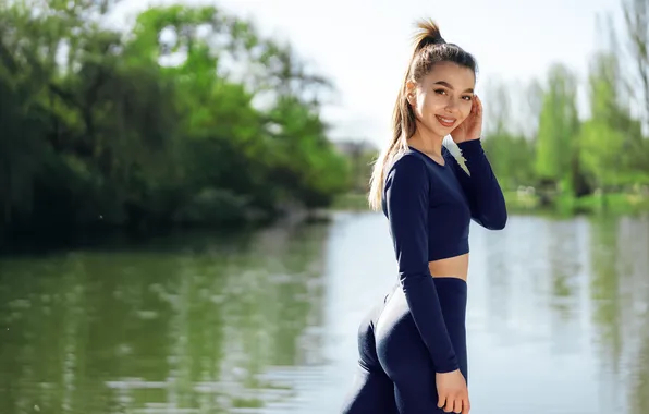 Картинка girl, beautiful, look, sportswear