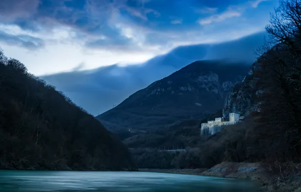 Осень, лес, небо, облака, деревья, пейзаж, горы, ветки