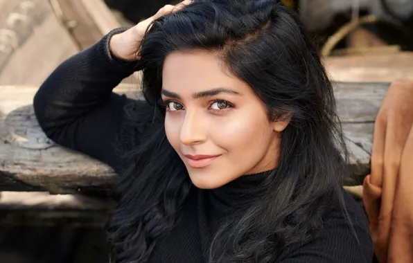 Картинка girl, smile, indian, actress, bollywood, makeup, Rajisha vijayan