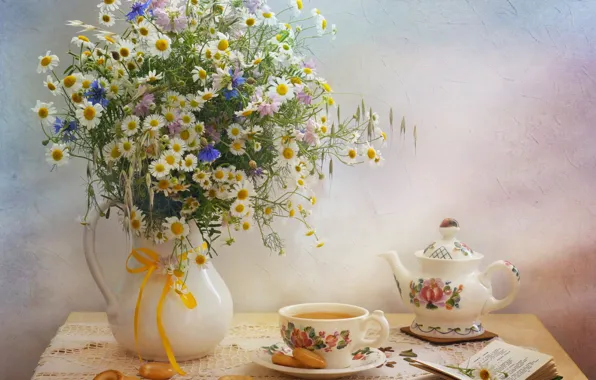 Чай, ромашки, букет, чайник, книга, натюрморт, васильки, сушки