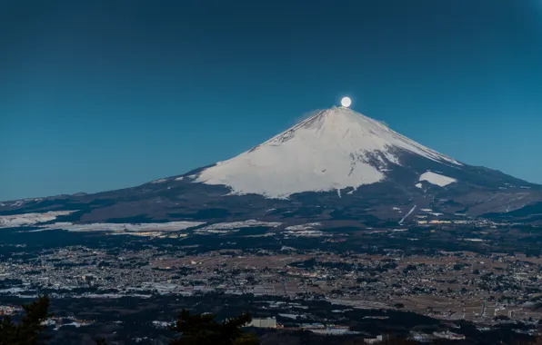 Картинка пейзаж, город, луна, гора, вулкан, Япония, Fuji