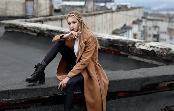 Картинка взгляд, девушка, поза, ботинки, пальто, на крыше, Денис Ланкин