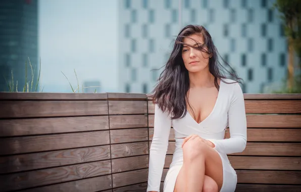 Картинка взгляд, ветер, волосы, платье, красавица