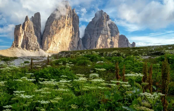 Italy, dolomites, tre cime di lavaredo