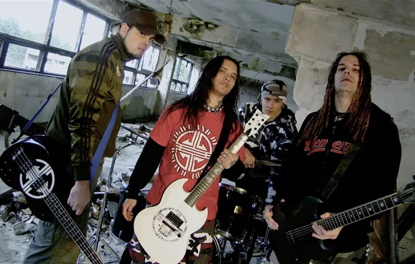 Nu-Metal, Groove metal, Гергей Тарин, Ektomorf, Тамаш Шроттнер, Золтан Фаркаш, Саболч Мурваи