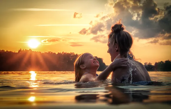 Радость, мама, дочка, Just Mother and Daughter
