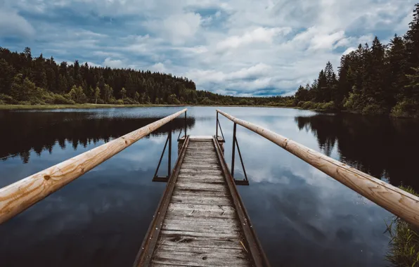 Sky, lake, pier
