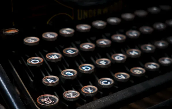 Фон, кнопки, пишущая машинка