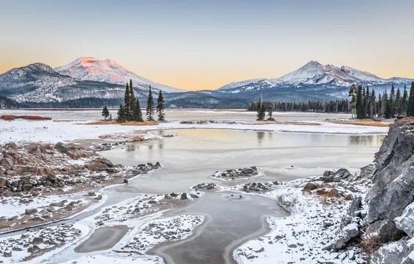 Картинка зима, снег, деревья, горы, природа, река, США
