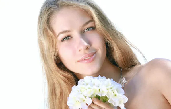 Картинка девушка, цветы, улыбка, модель, блондинка, прелесть, Erica B
