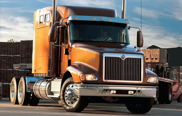 Картинка небо, склад, грузовик, коричневый, передок, truck, international, 9400i