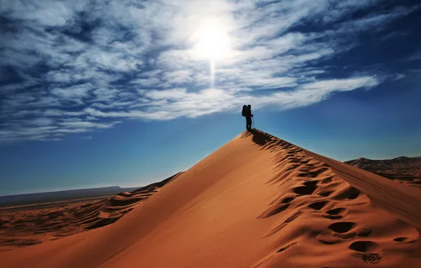 Картинка песок, небо, солнце, путешествия, люди, ситуации, настроение, холмы