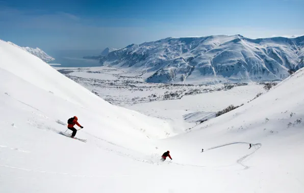 Картинка снег, горы, спуск, лыжи, скорость, долина