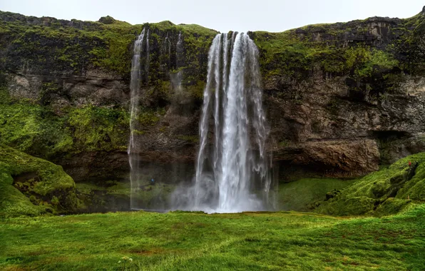 Картинка зелень, трава, скалы, водопад, мох, Исландия, Seljaland Waterfall
