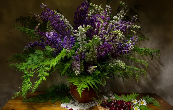 Картинка цветы, вишня, ягоды, стол, стена, ромашки, тень, букет