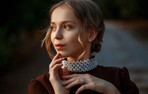 Картинка девушка, лицо, портрет, руки