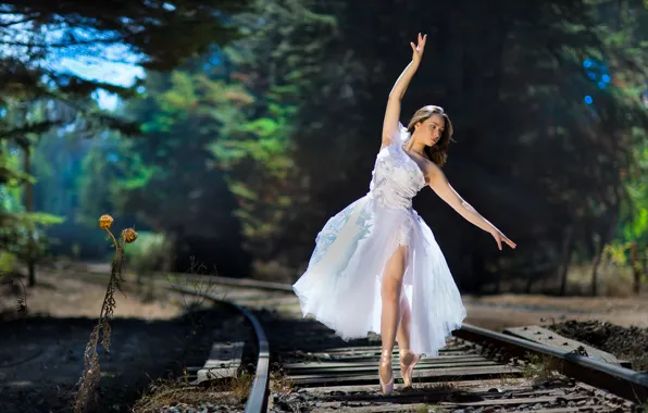 Девушка, танец, железная дорога, балерина