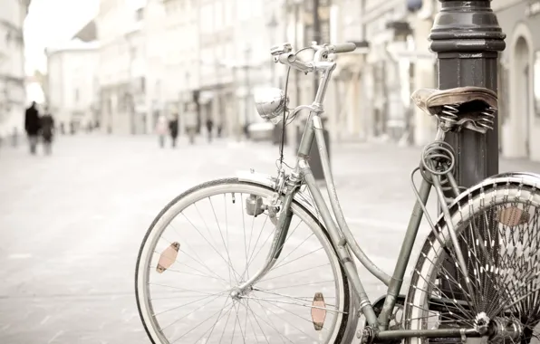 Картинка велосипед, city, город, фон, widescreen, обои, улица, настроения