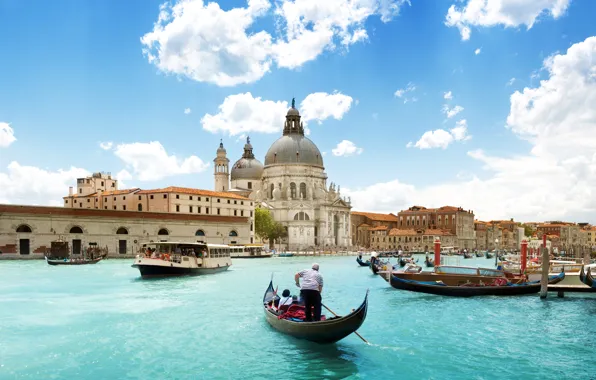 Картинка море, небо, облака, город, люди, лодки, Италия, Венеция