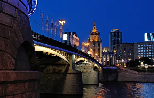 Картинка мост, город, огни, река, вечер, Москва, Россия, Moscow