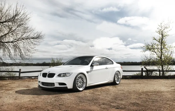 Белый, небо, облака, деревья, отражение, река, bmw, бмв