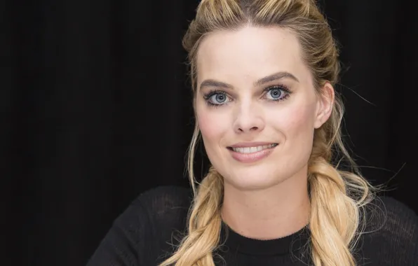 Картинка девушка, лицо, улыбка, портрет, макияж, Margot Robbie, Марго Робби