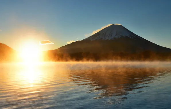 Картинка солнце, лучи, свет, закат, туман, озеро, Япония, гора Фудзияма
