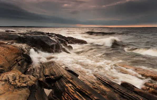 Картинка шторм, озеро, камни, рассвет, Sweden, Varmland