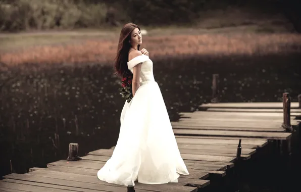 Картинка девушка, мост, озеро, розы
