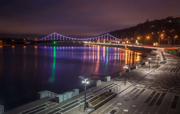 Река, фонари, Украина, Киев, огни ночного города, Парковый мост, набережная Днепра