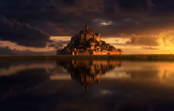 Картинка облака, замок, Франция, остров, Мон-Сен-Мишель