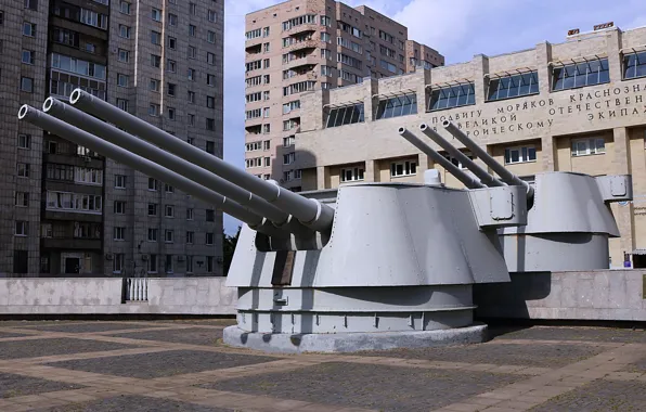 Памятник, башни, орудия, главный калибр, крейсера киров