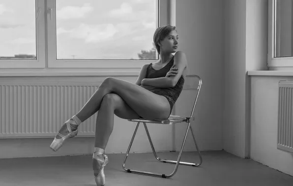Картинка monochrome, women, legs crossed, arms crossed, ballet slippers, Georgy Sapozhnikov