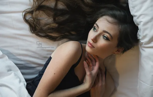 Глаза, взгляд, девушка, нежность, губы, постель, прикосновение, photographer