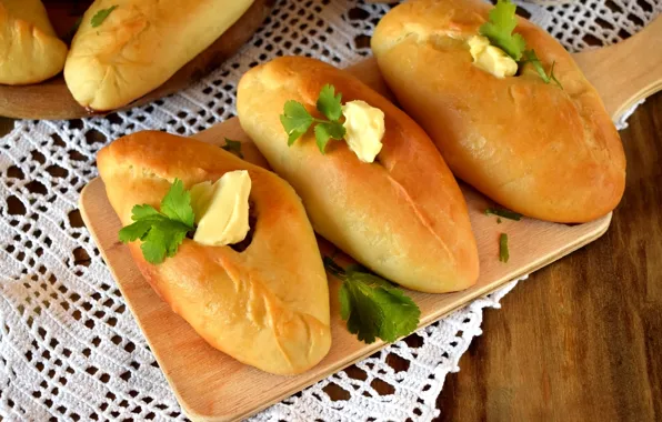 Масло, петрушка, пирожки, расстегай