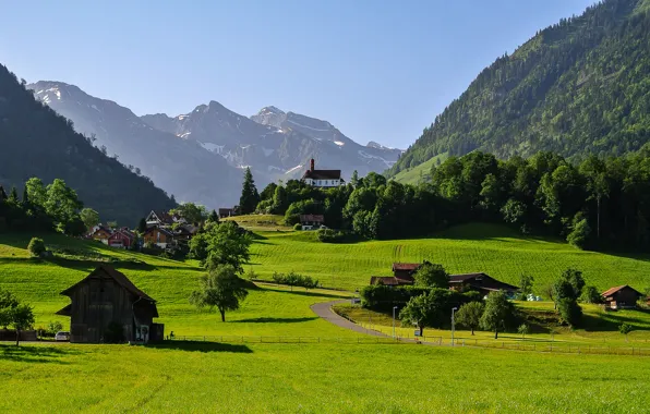 Картинка дорога, небо, трава, деревья, горы, дома, Швейцария, долина
