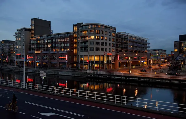 Картинка ночь, город, река, фото, дома, Нидерланды, Alkmaar