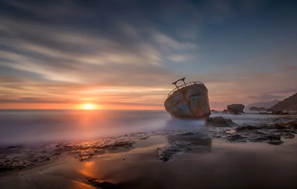 Море, камни, рассвет, корабль