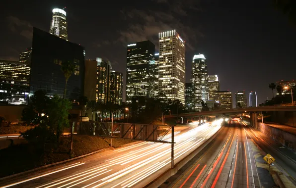 Картинка ночь, здания, шоссе