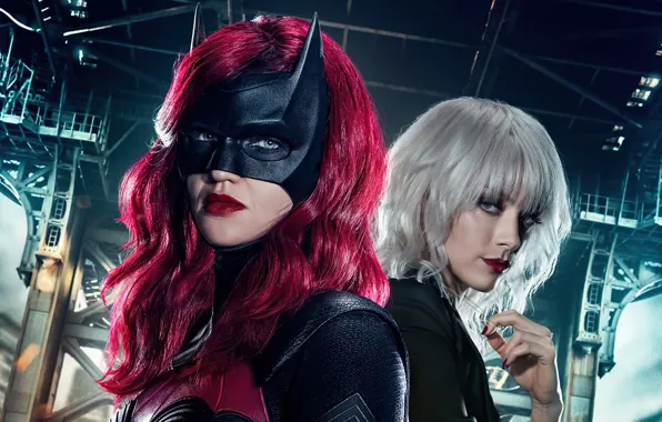 Девушки, герои, Batwoman