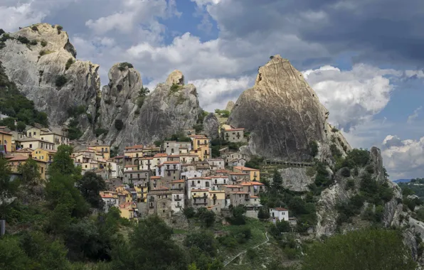 Картинка горы, скалы, дома, Италия, Кастельмедзано, Кастельмеццано