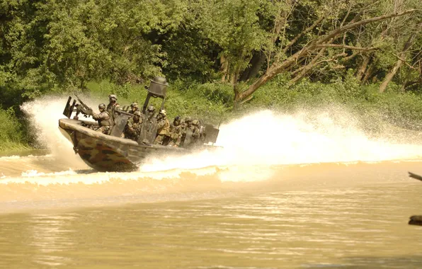 Картинка река, солдаты, экипировка, боевой катер, SBT-22