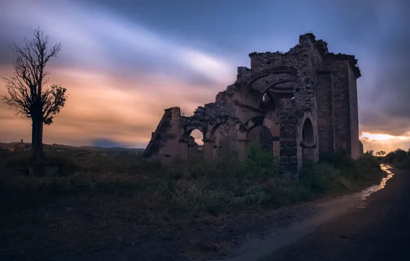 Дорога, закат, старина, замок, дерево, вечер, руины, сумерки